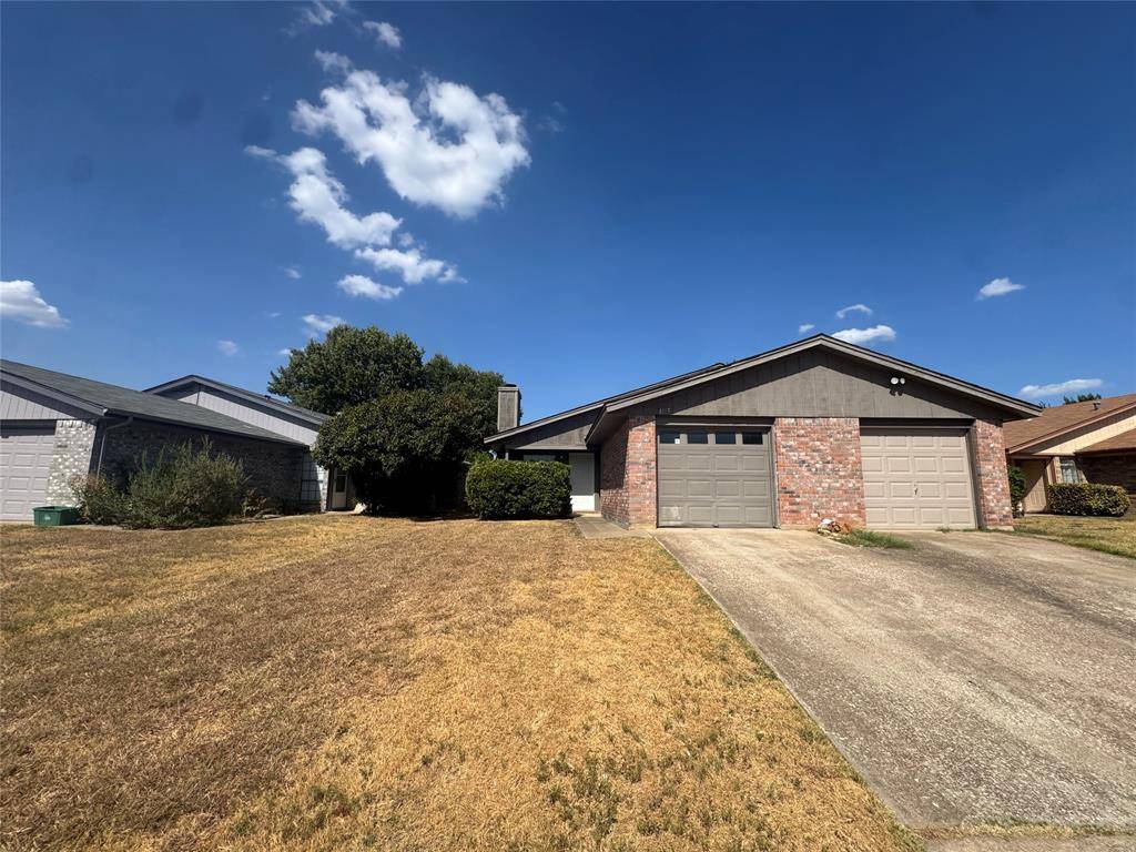 4117 Fossil Ridge Drive, Haltom City, TX 76137