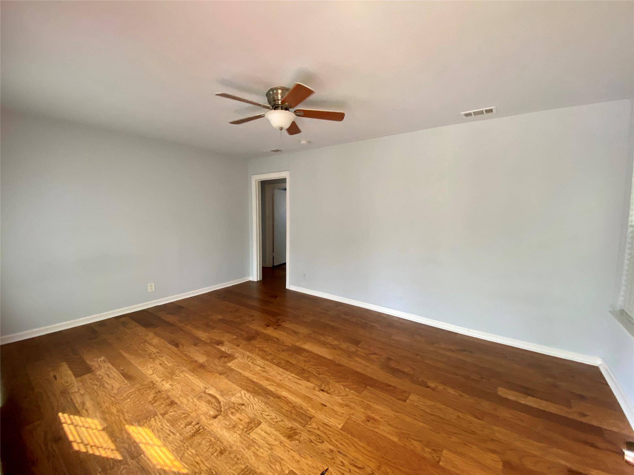 609 W Odell ST, Austin, TX 78752