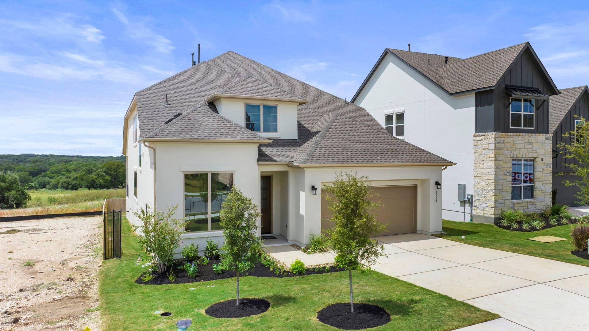 128 Ensberg LN, Liberty Hill, TX 78642