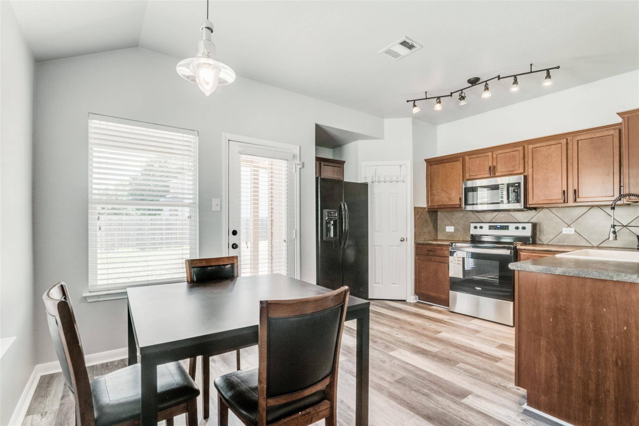 179 Valero DR, San Marcos, TX 78666