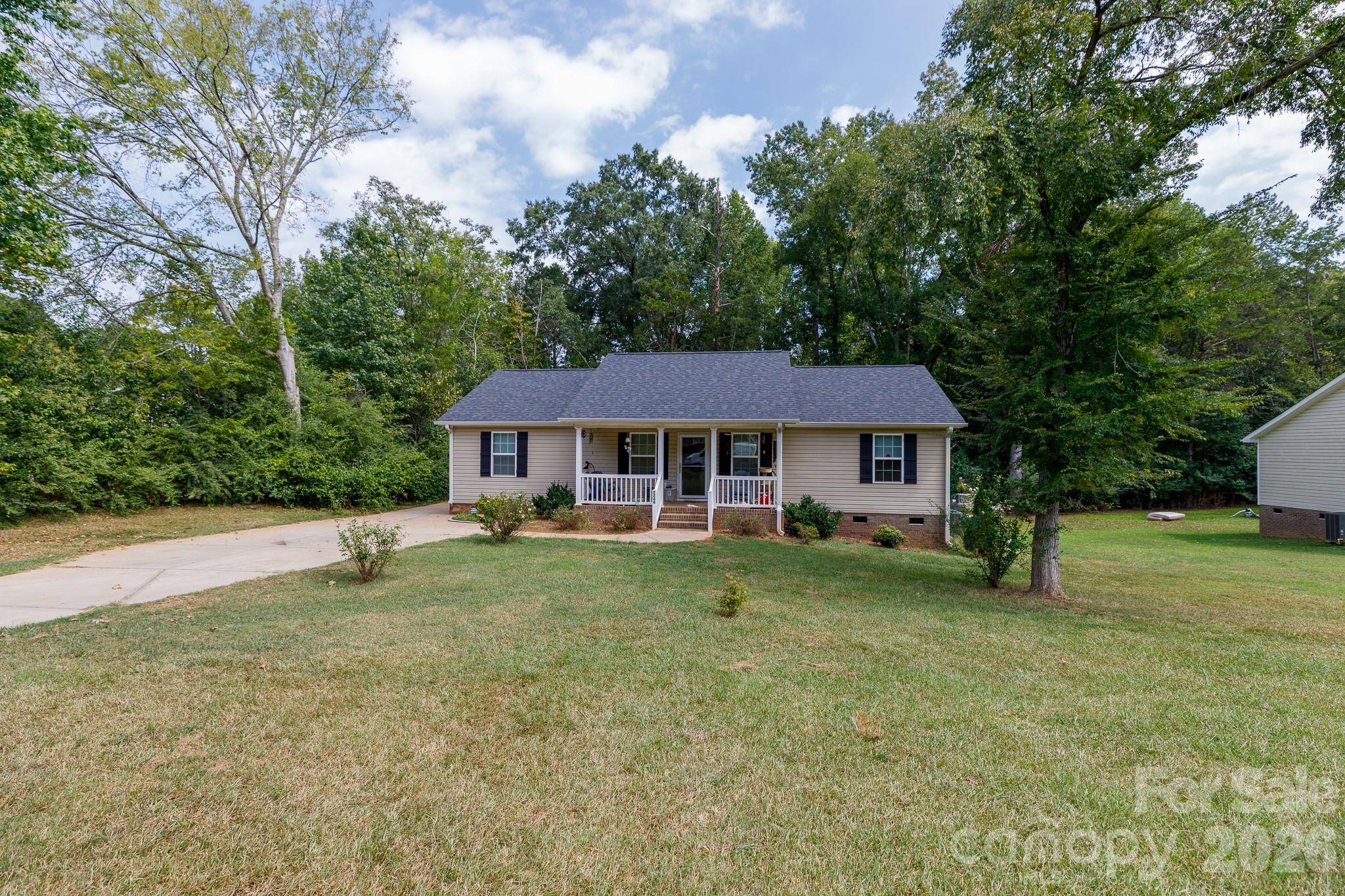 2246 Pacer DR, Lancaster, SC 29720