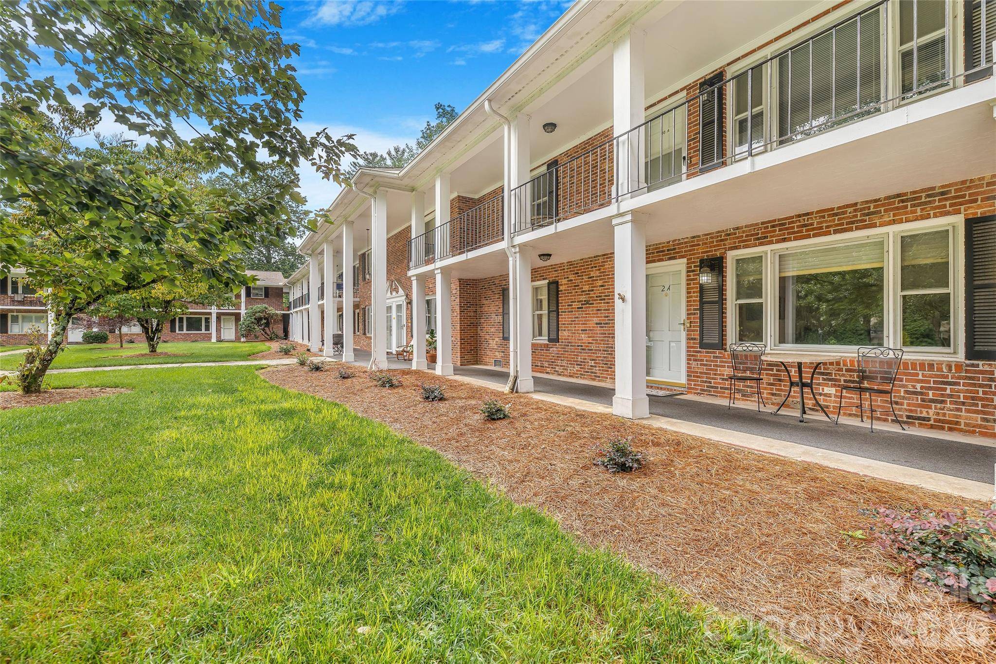 102 Boyd DR #2A, Flat Rock, NC 28731