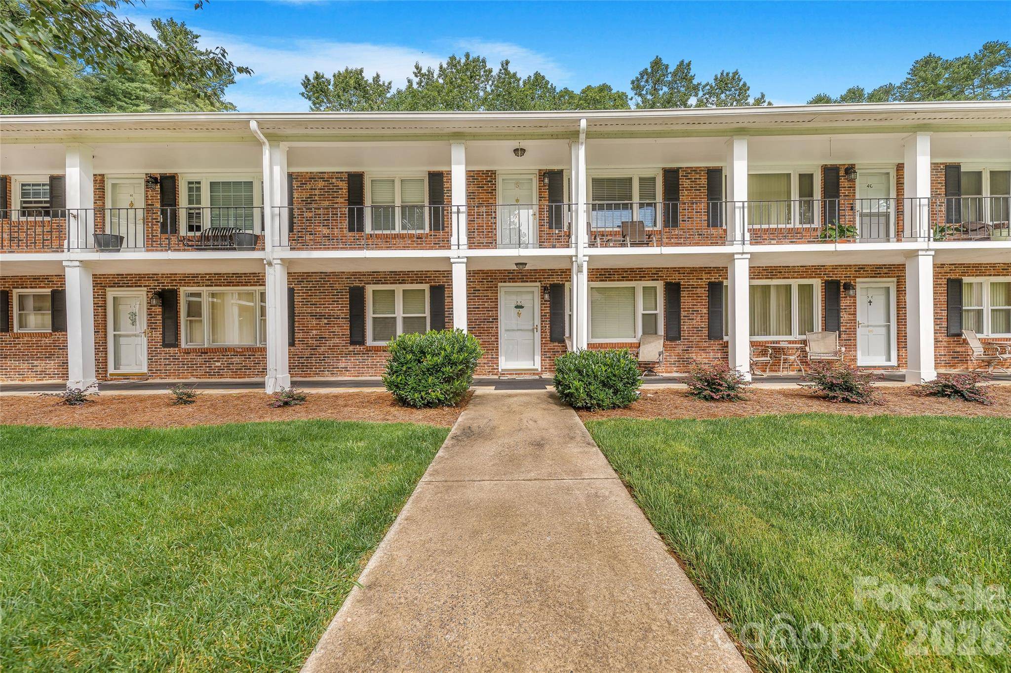 102 Boyd DR #2A, Flat Rock, NC 28731