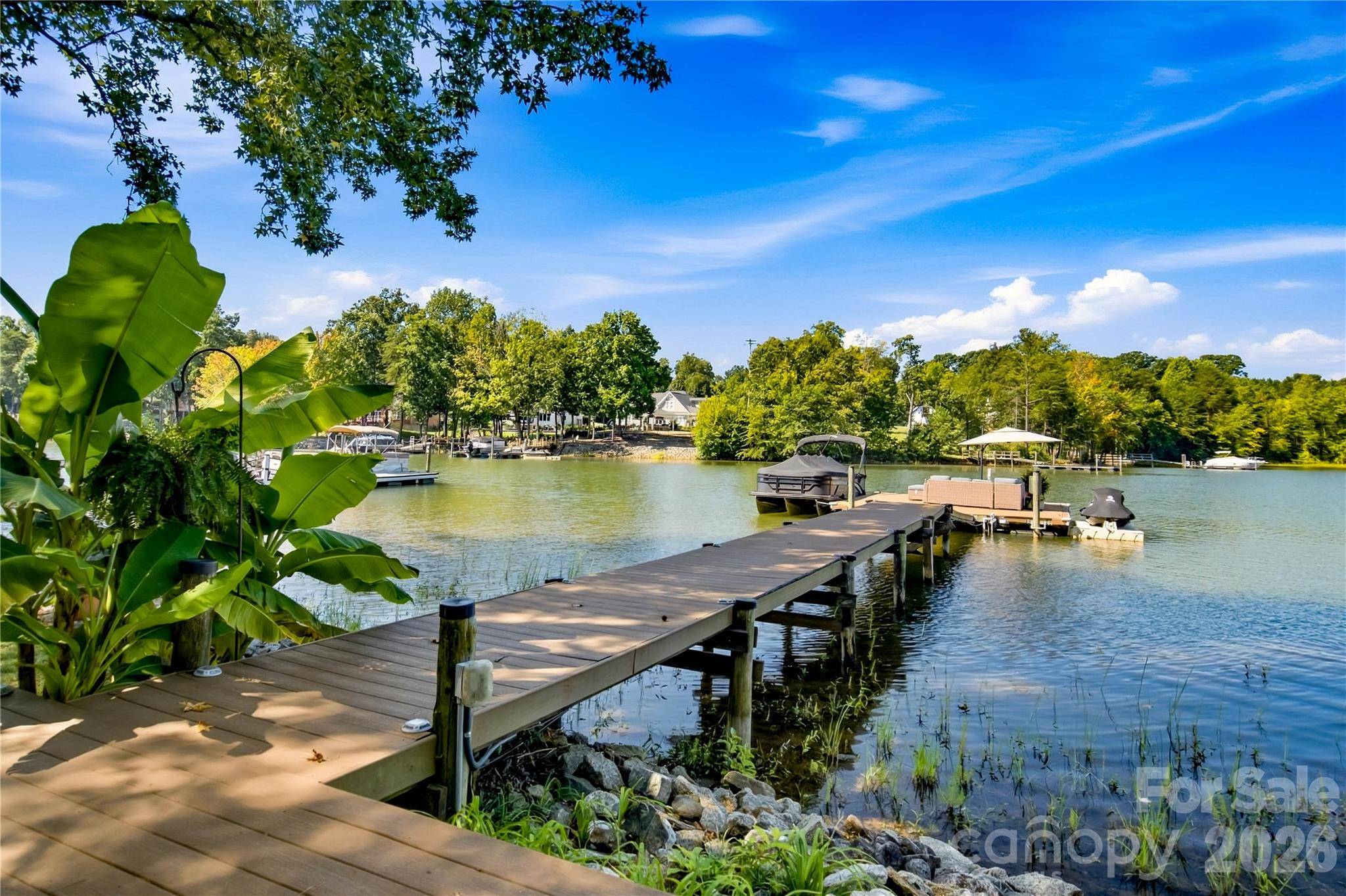 8172 Malibu Pointe LN, Denver, NC 28037