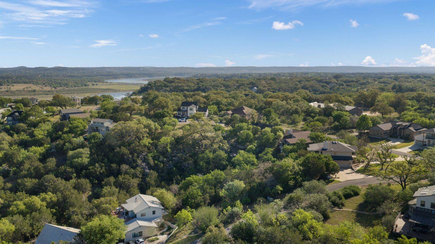 329 Kendall Kendall Dr DR, Spicewood, TX 78669