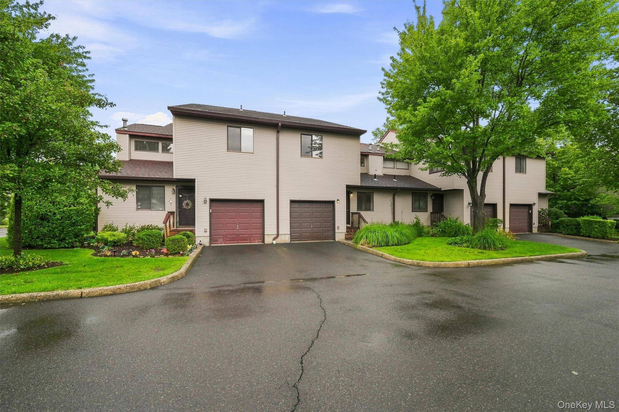 6 Ryan CT, Nanuet, NY 10954