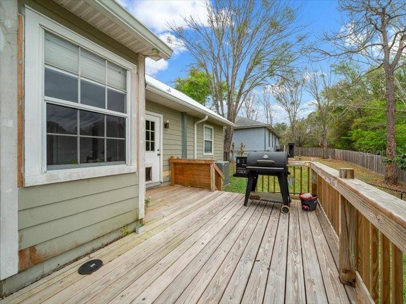8620 NW 35TH RD, Gainesville, FL 32606