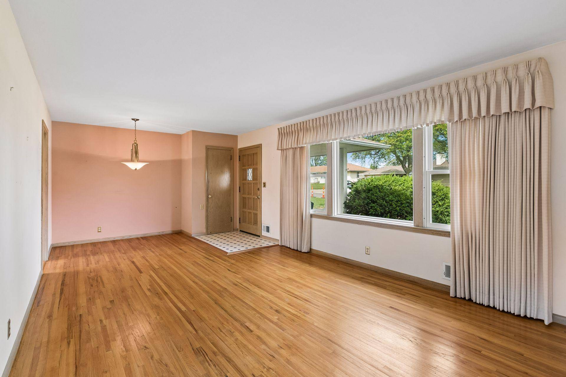 7105 W 23rd ST, Saint Louis Park, MN 55426