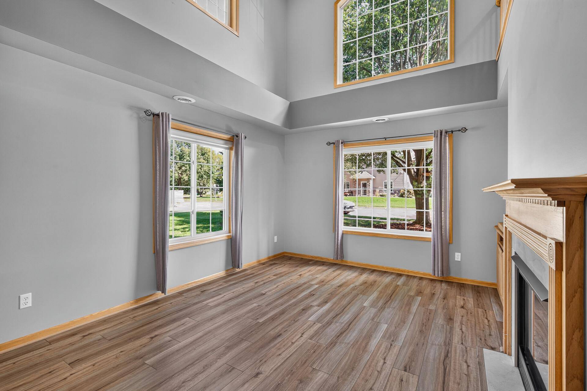 3341 Jansen WAY, Vadnais Heights, MN 55127