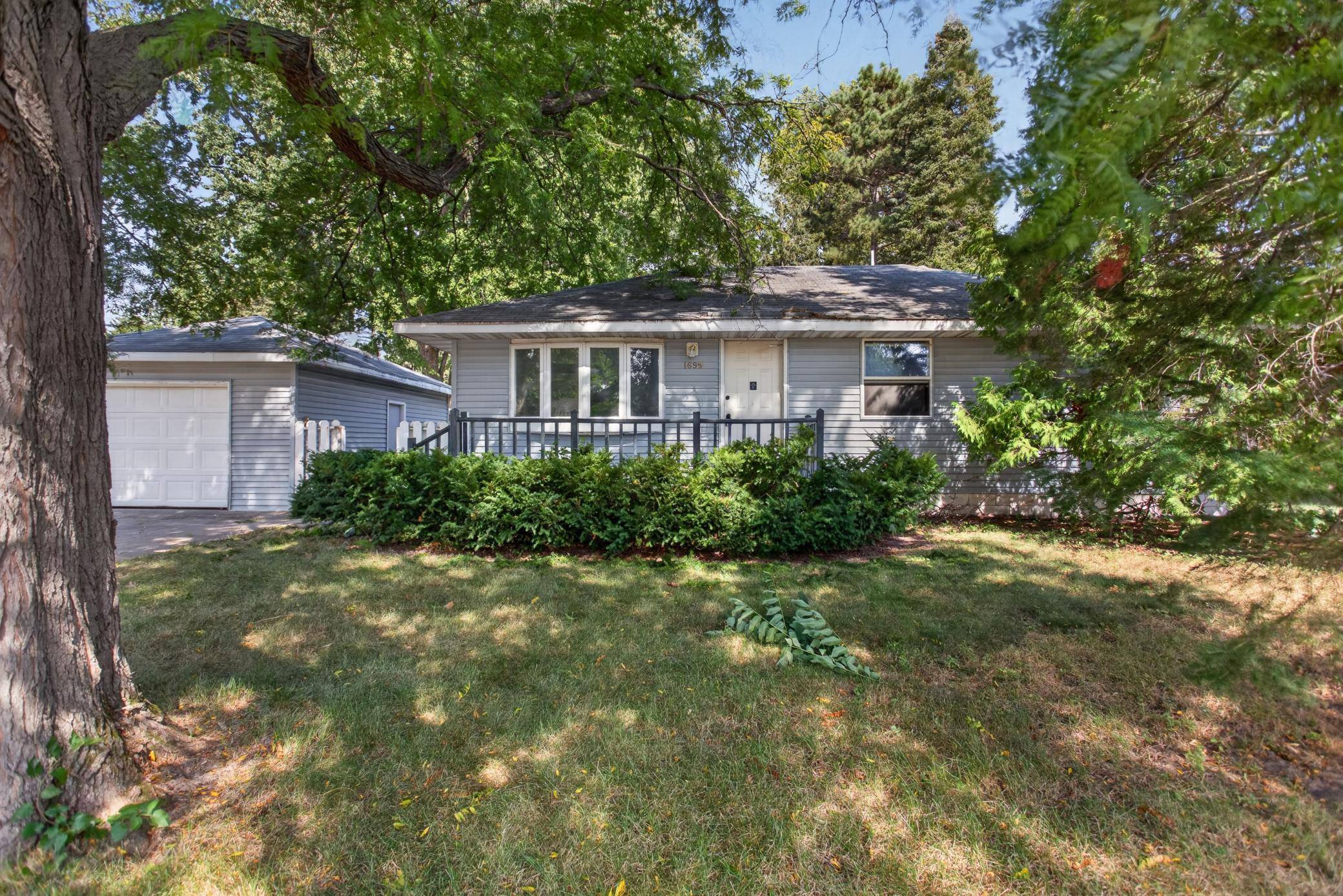 1699 Oakwood DR, Shoreview, MN 55126