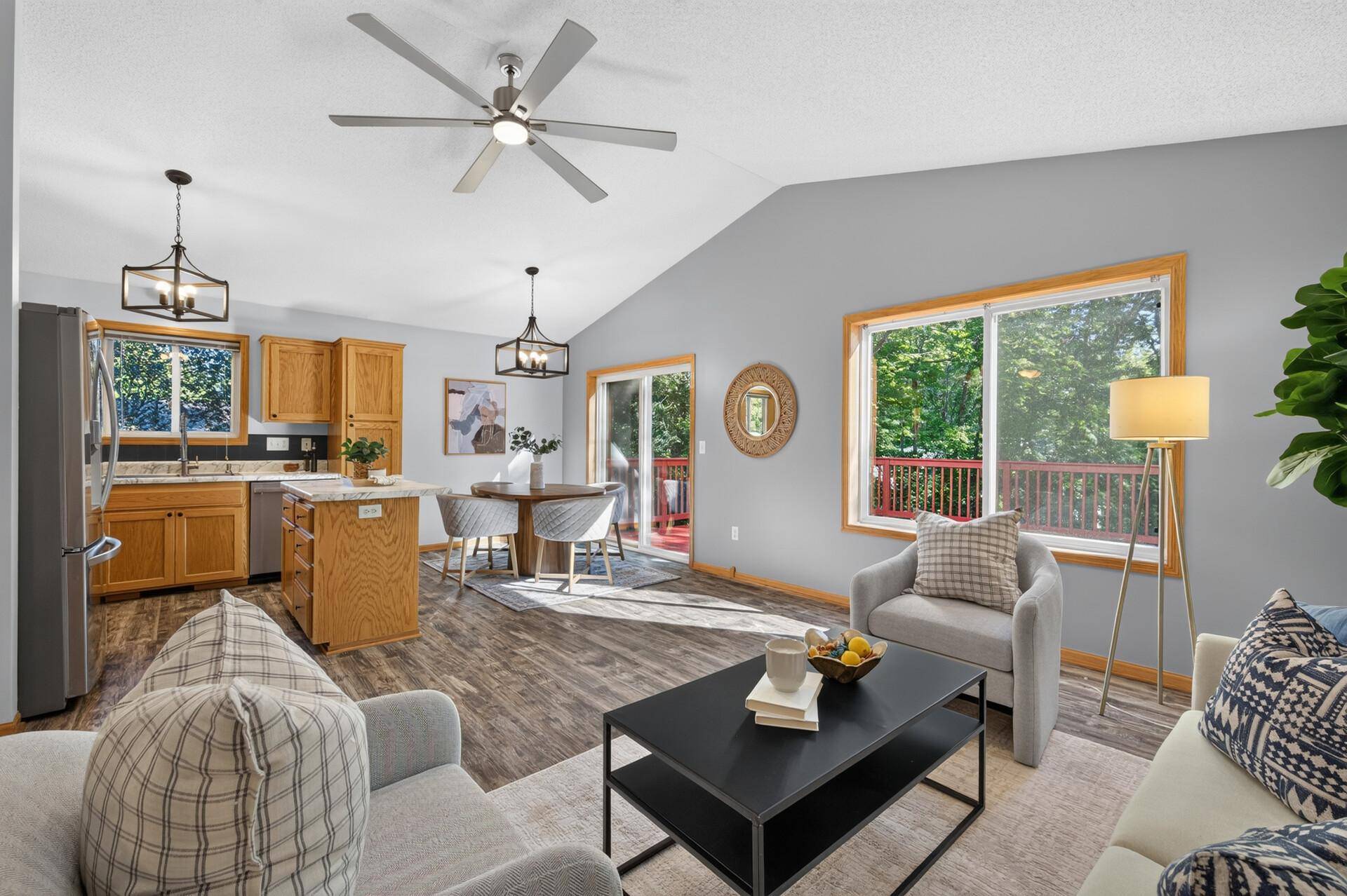 483 Maple ST, Taylors Falls, MN 55084
