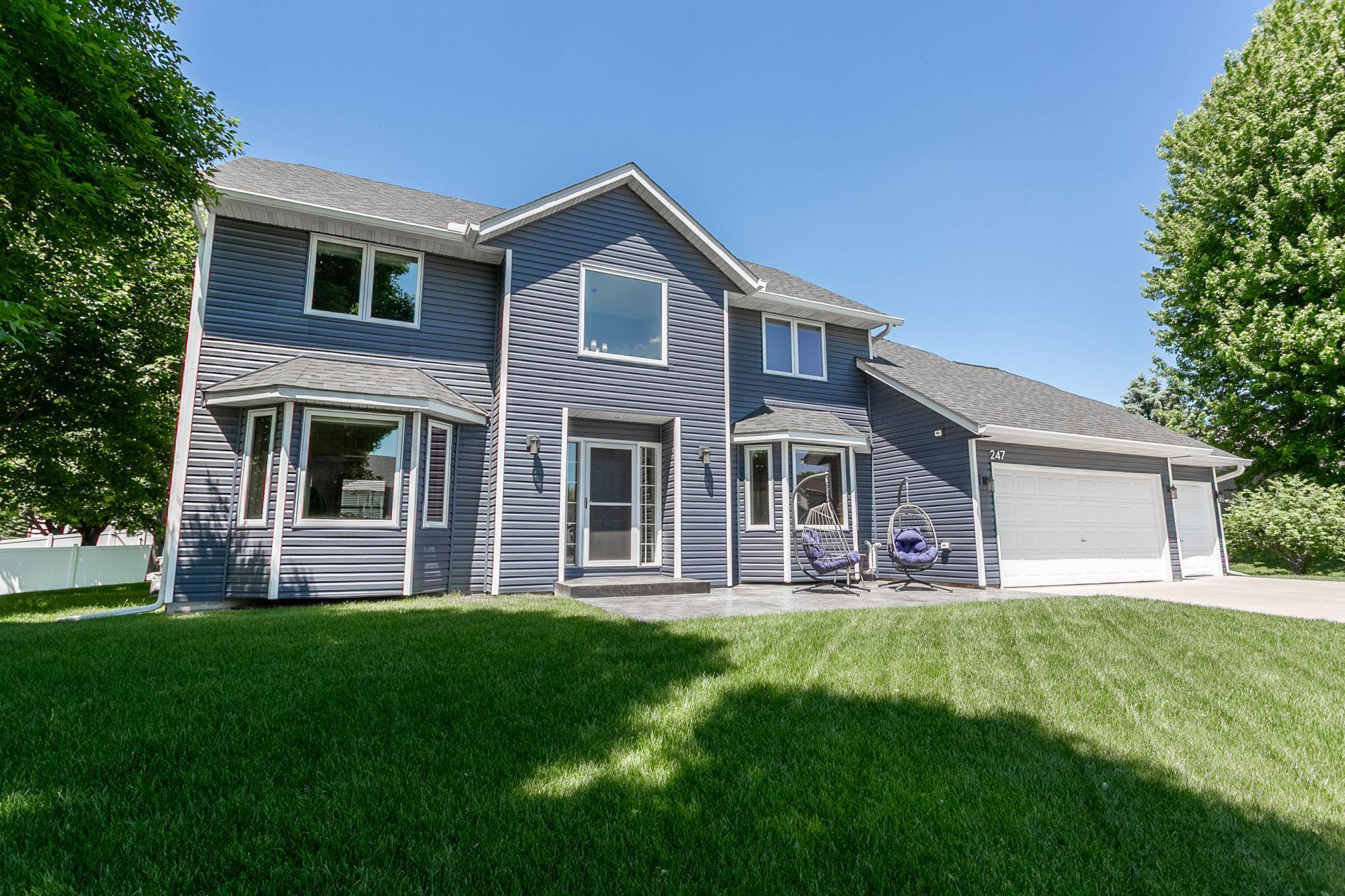 247 Pendryn Hill CIR, Woodbury, MN 55125