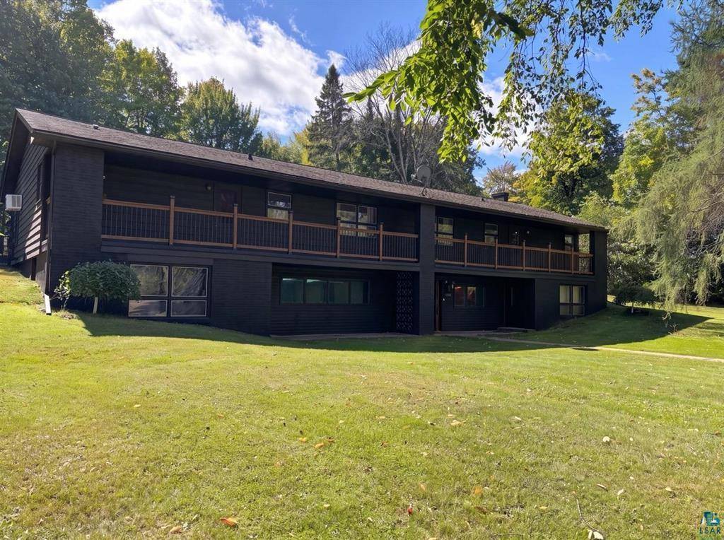 5758 Old Miller Trunk HWY, Duluth, MN 55811