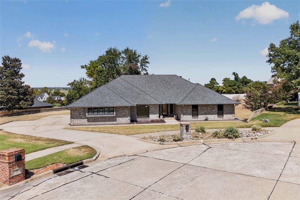 6 Pebble Creek RD, Norman, OK 73072