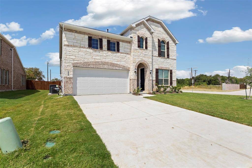 223 loving Trail, Justin, TX 76247