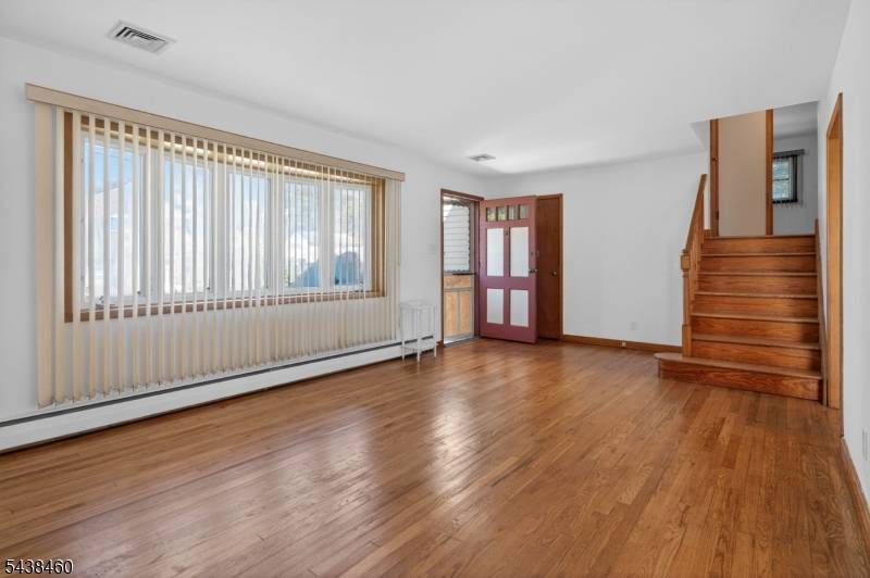 30 Frandsen Ave, South River Boro, NJ 08882
