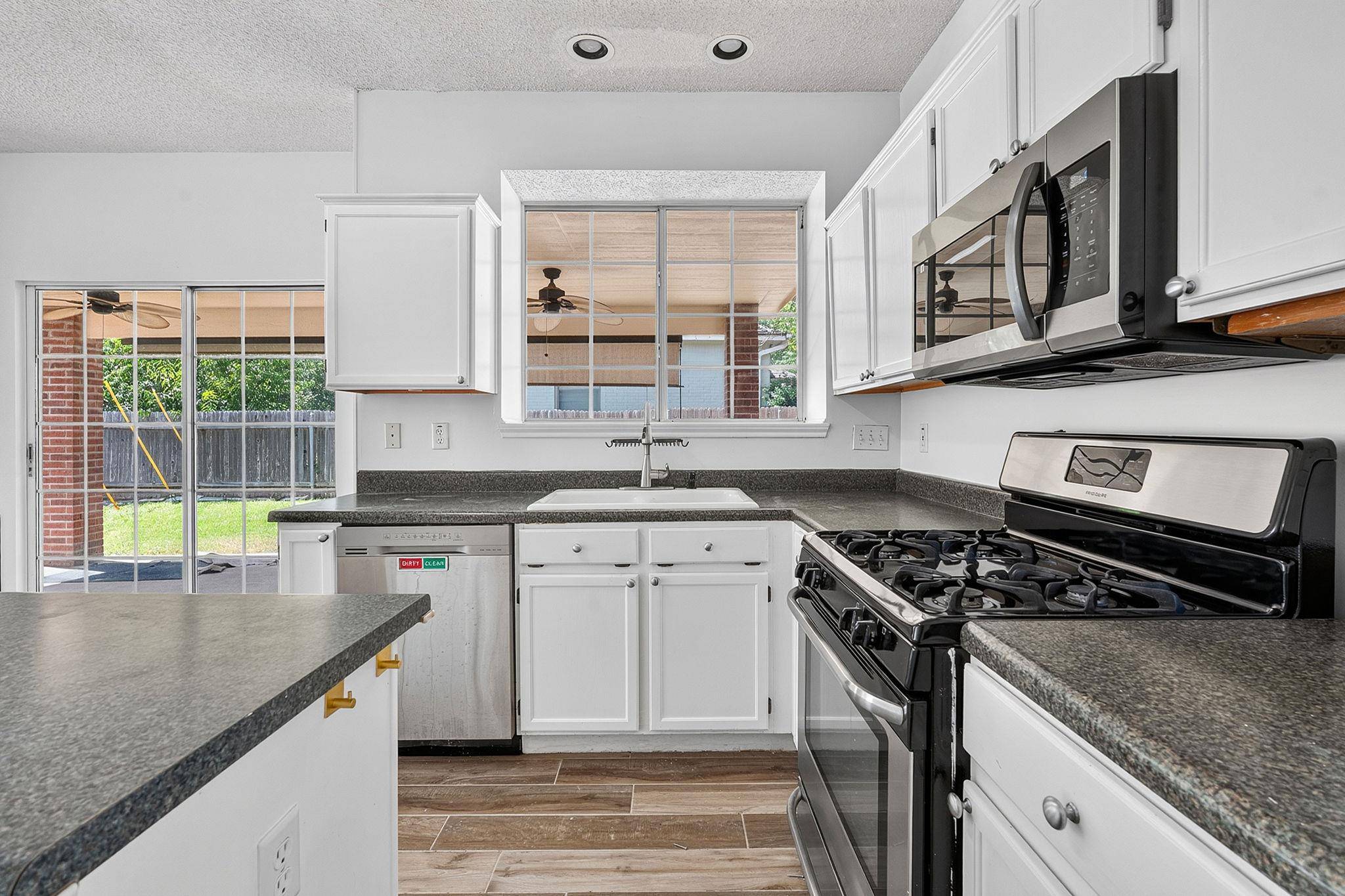 2721 Little Elm TRL, Cedar Park, TX 78613