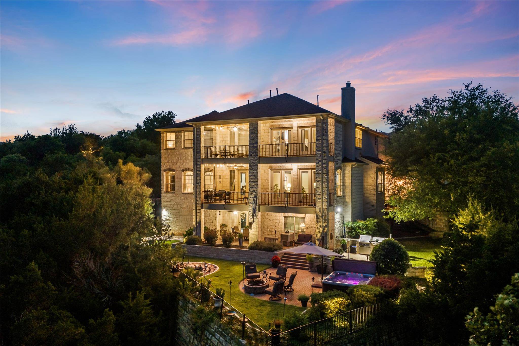 129 Vailco LN, Austin, TX 78738