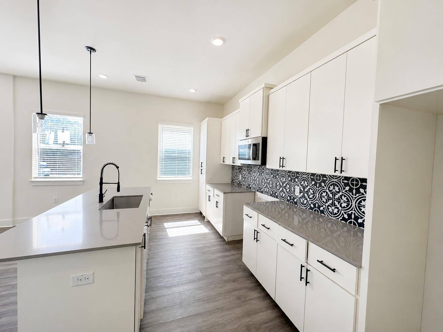 1106 Begonia TER #1, Austin, TX 78741