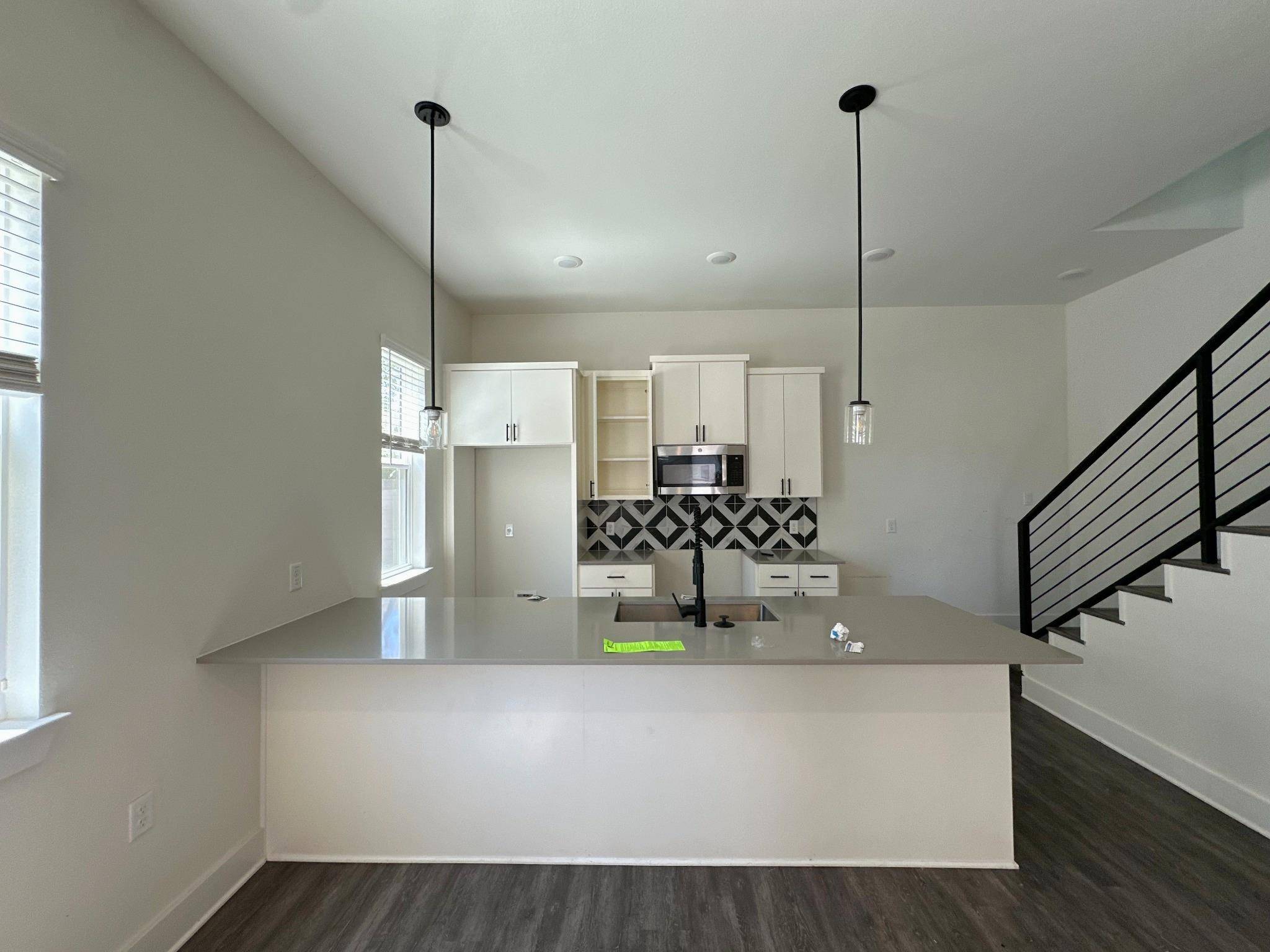 1106 Begonia TER #2, Austin, TX 78741
