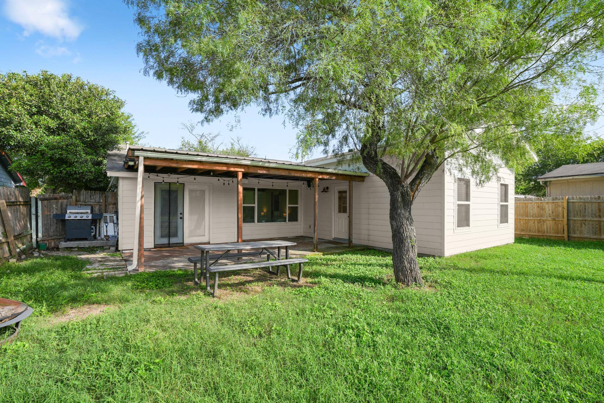 7903 Bixler DR, Austin, TX 78744