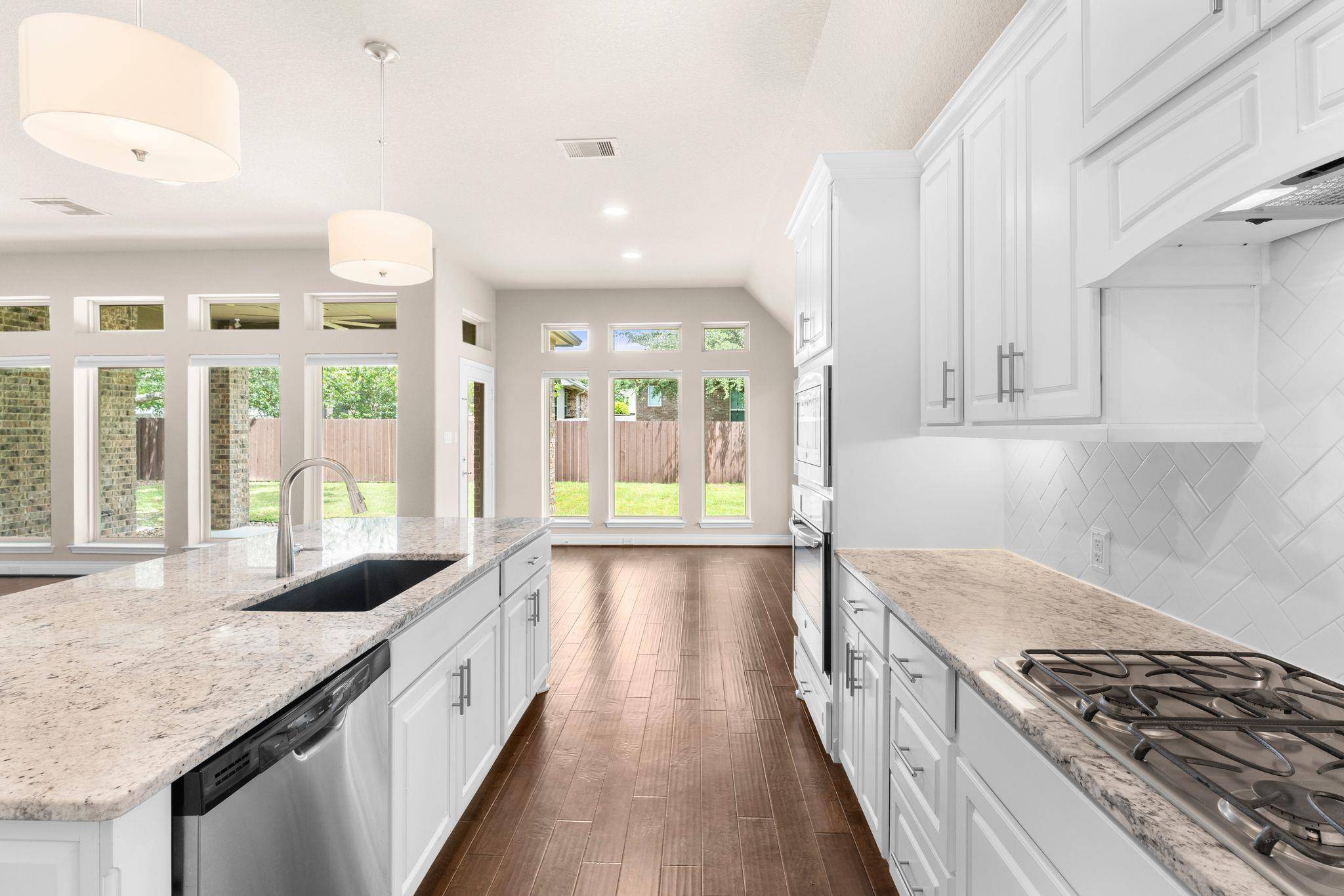 621 Judge Fisk DR, Leander, TX 78641