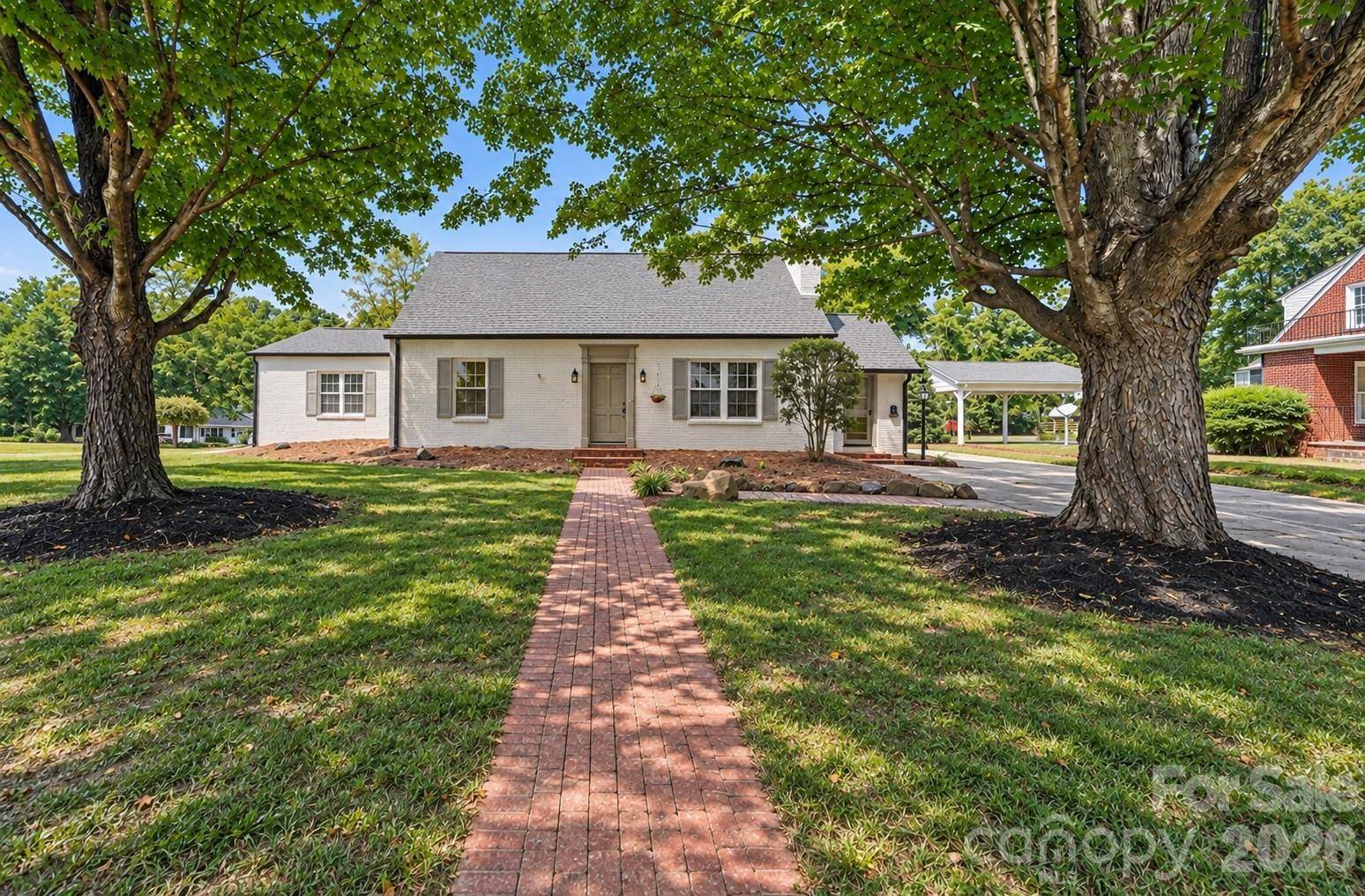 433 N Main ST, Mocksville, NC 27028