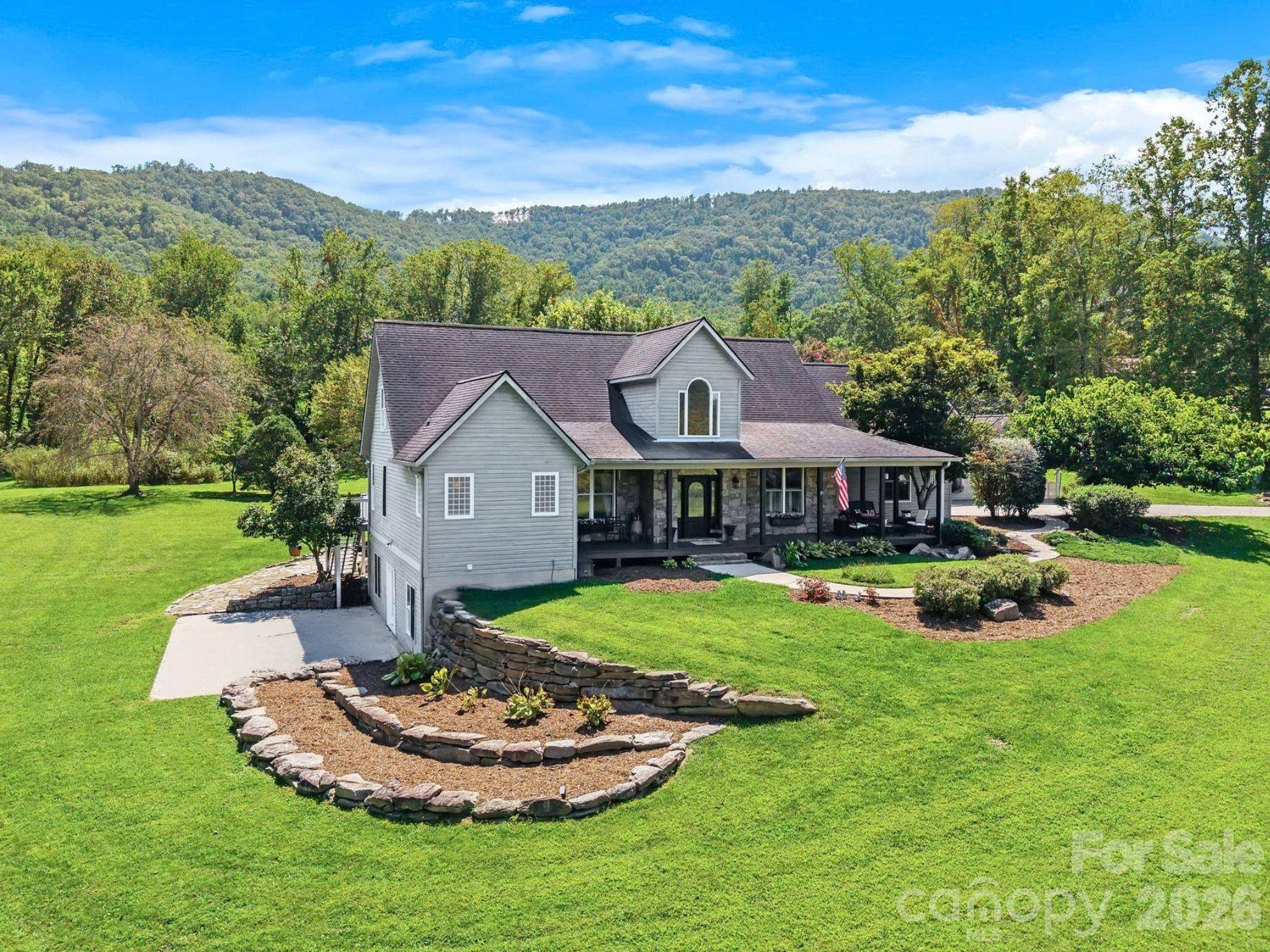187 Duncan Creek RD, Fletcher, NC 28732