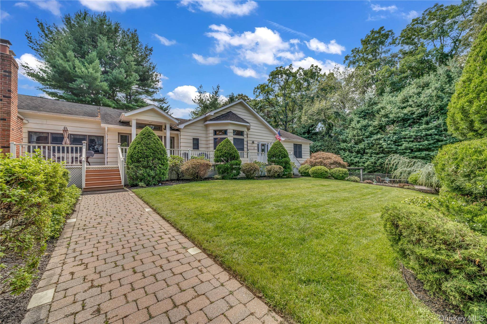 20 Old Route 25A, Northport, NY 11768