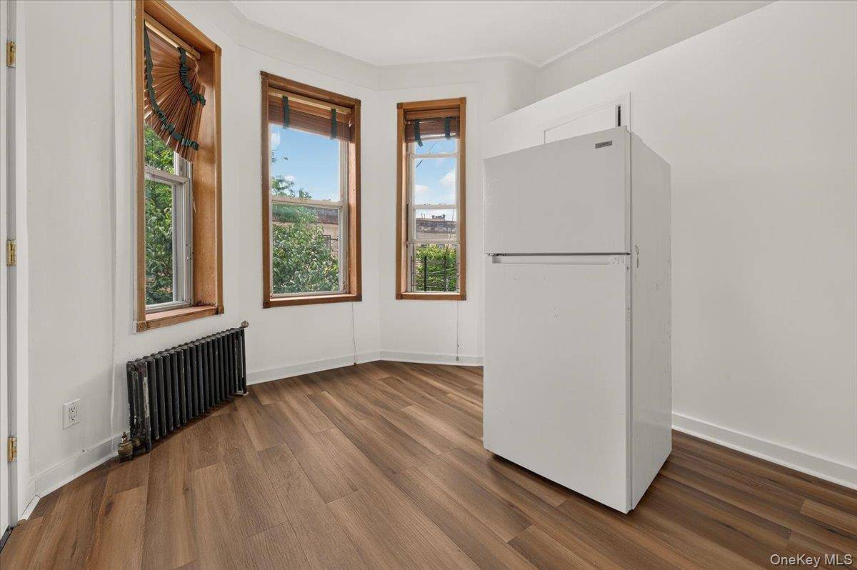 458 Drew, Brooklyn, NY 11208
