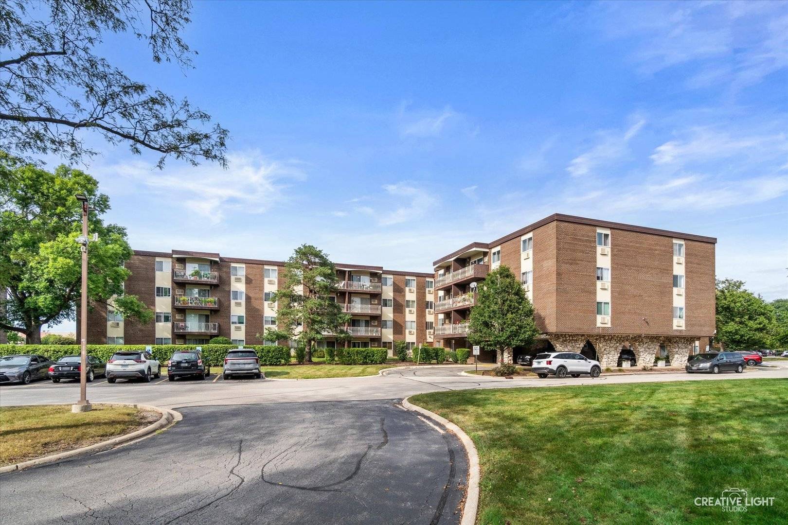 1321 S Finley RD #212, Lombard, IL 60148
