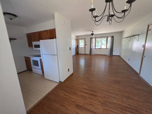 105 N Lawrence ST, Desoto, IL 62924