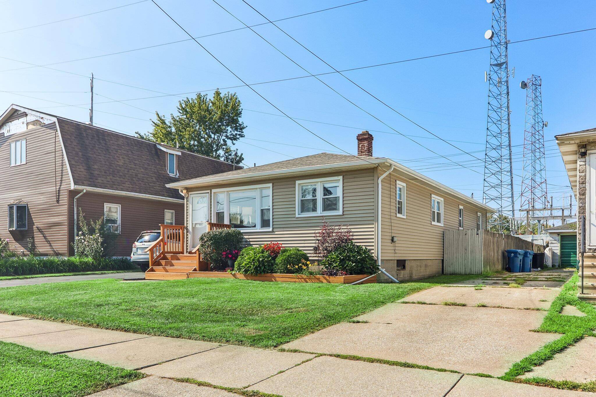 8410 Gordon Drive, Highland, IN 46322