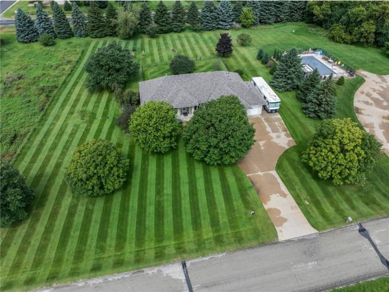2631 Hawk Hill LN SW, Rochester, MN 55902