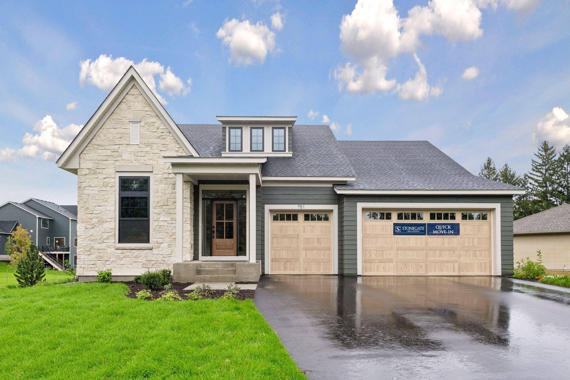 751 W 96th ST, Chanhassen, MN 55317