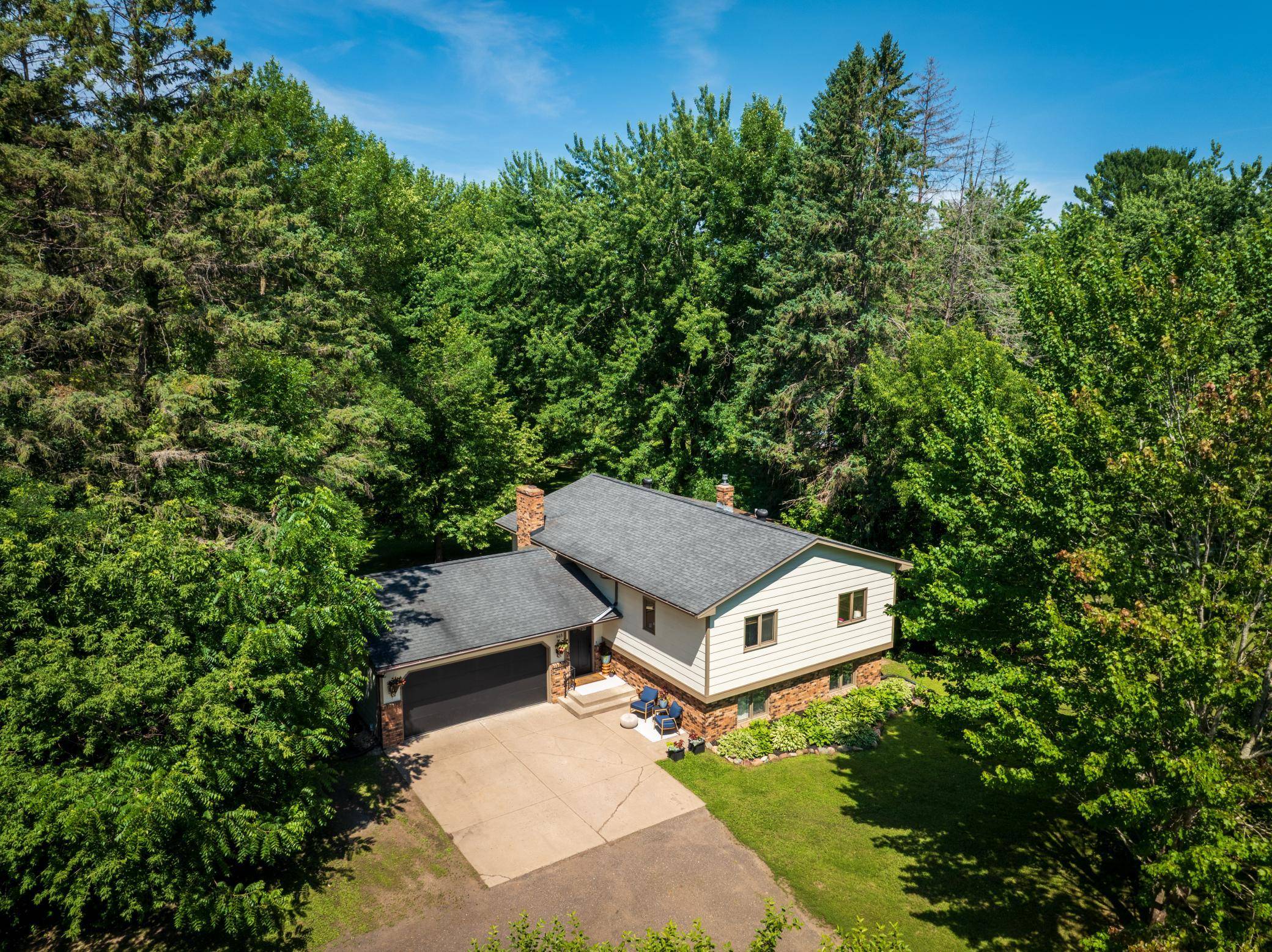 603 Old Highway 61 N, Hinckley, MN 55037