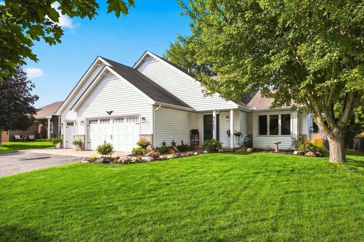 9651 78th ST, Cottage Grove, MN 55016