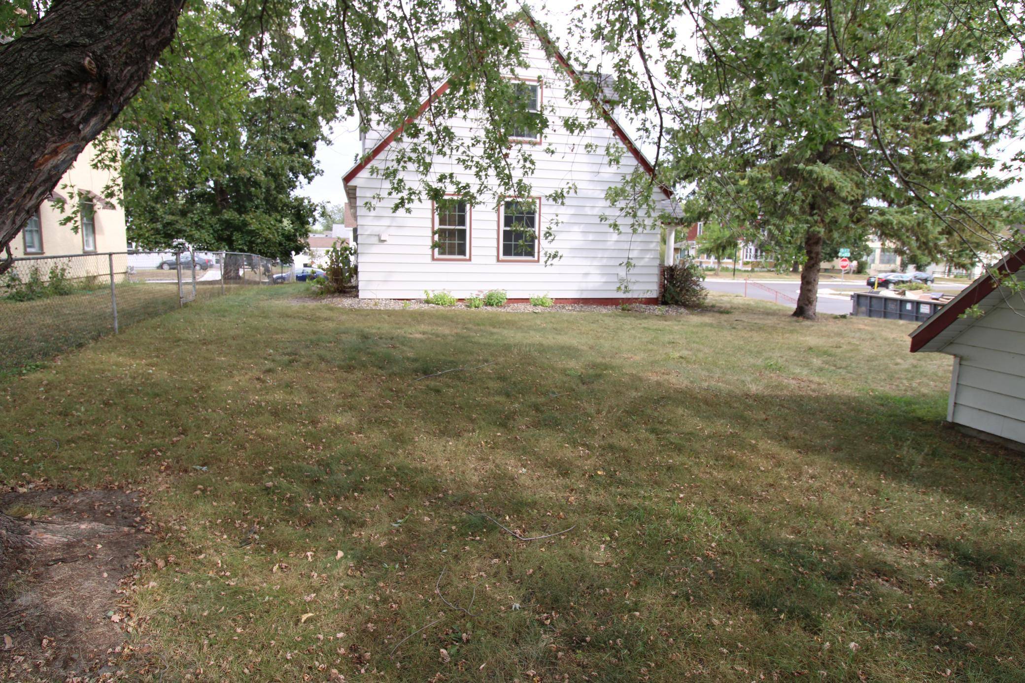 404 5th ST S, Sauk Centre, MN 56378