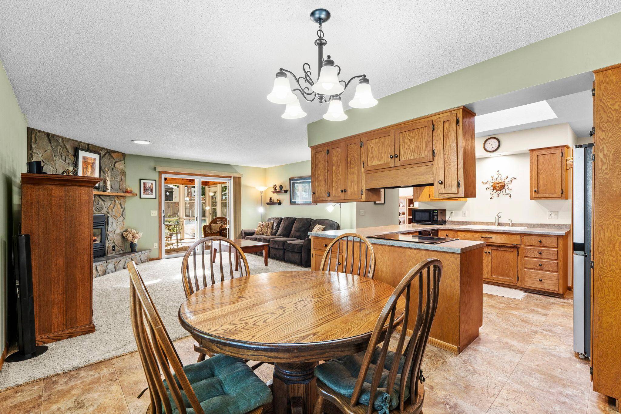 714 Lund ST N, Hudson, WI 54016
