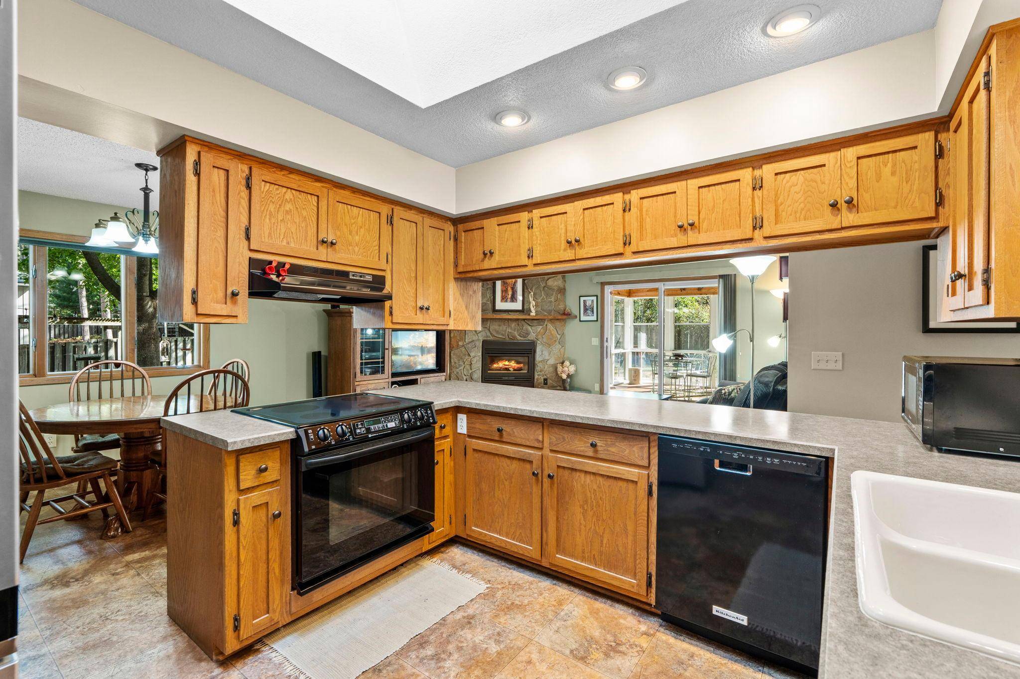 714 Lund ST N, Hudson, WI 54016