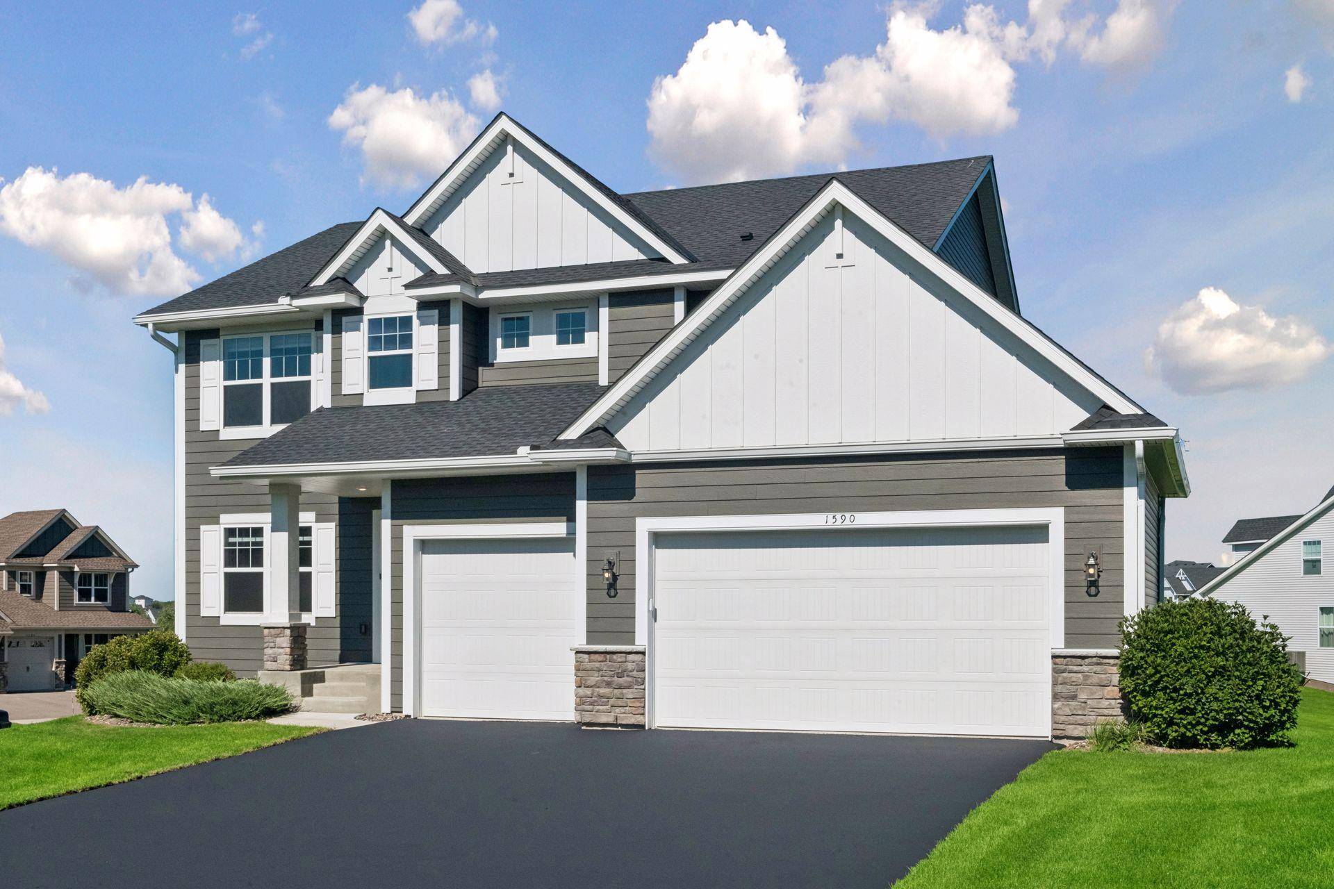 1590 Hackamore DR, Victoria, MN 55386