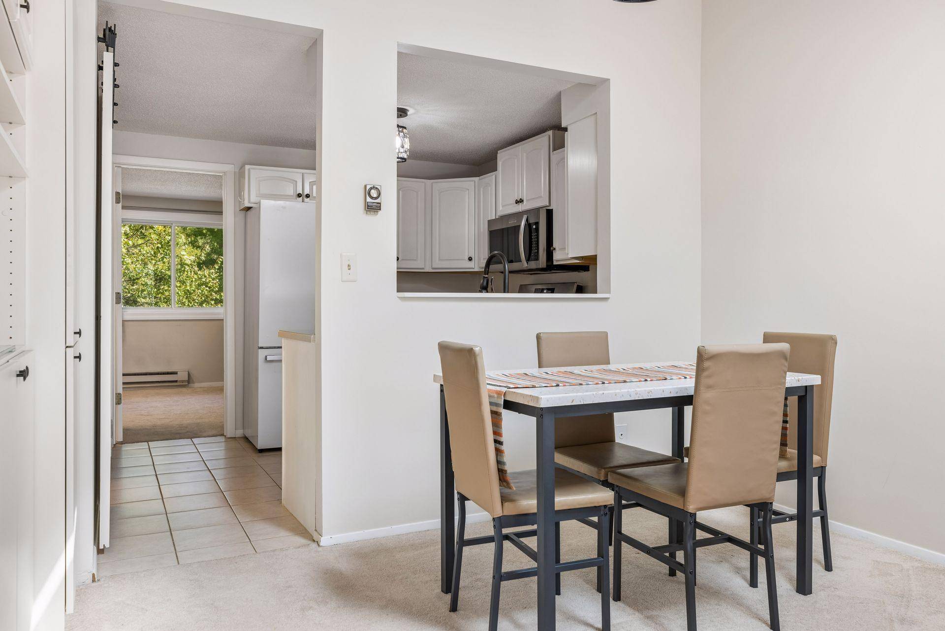 17587 Pond CIR, Eden Prairie, MN 55346