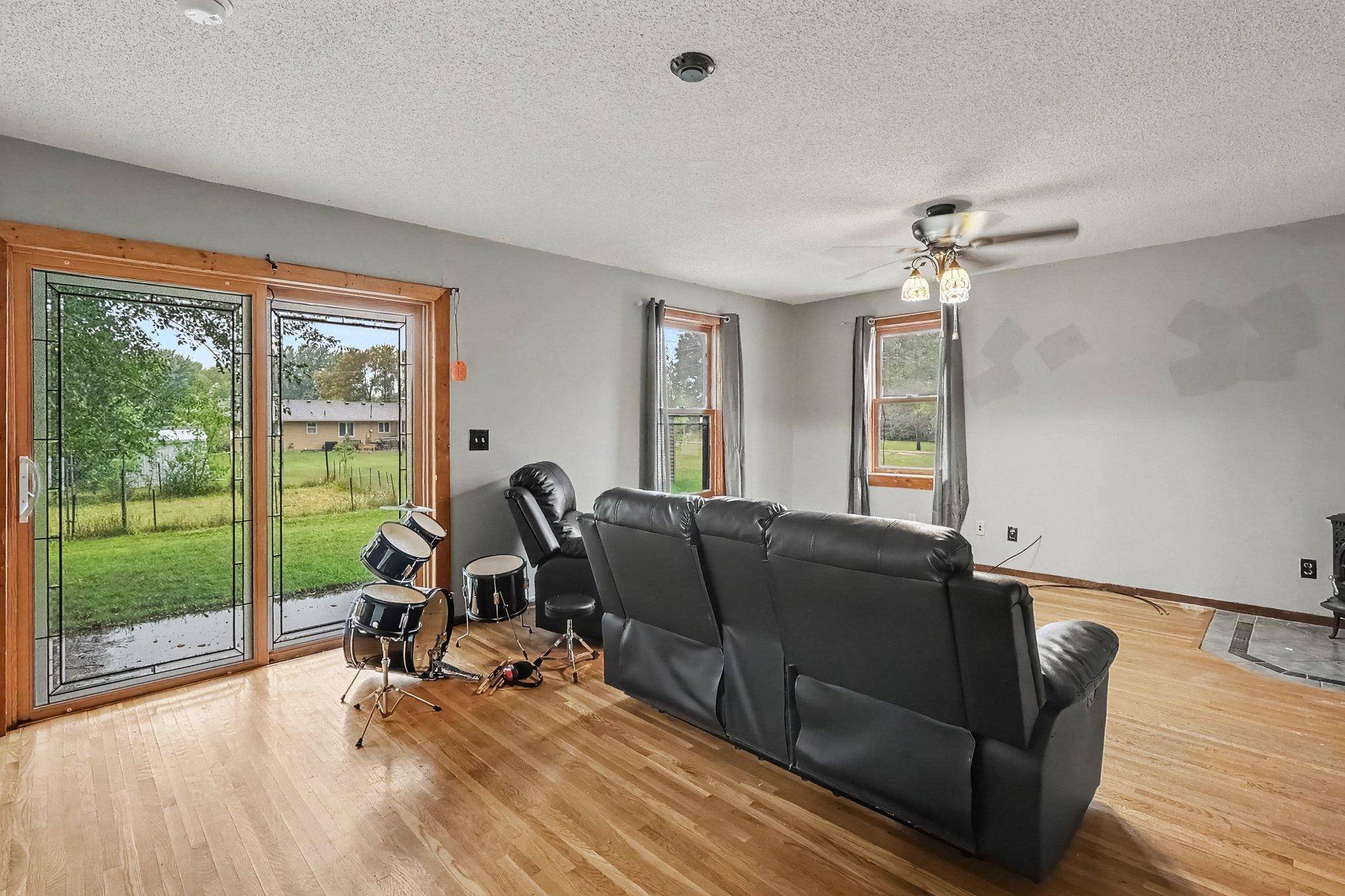 609 Main ST N, Lonsdale, MN 55046