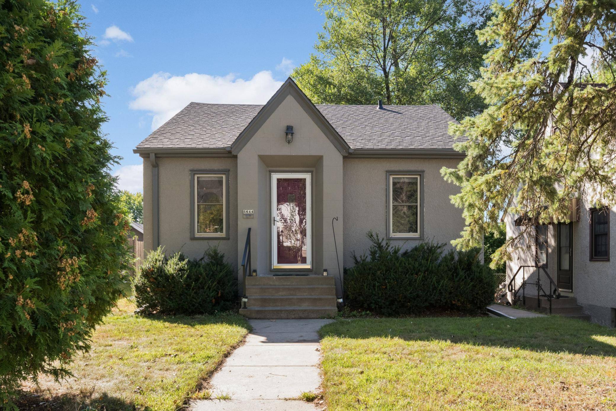 5644 44th AVE S, Minneapolis, MN 55417