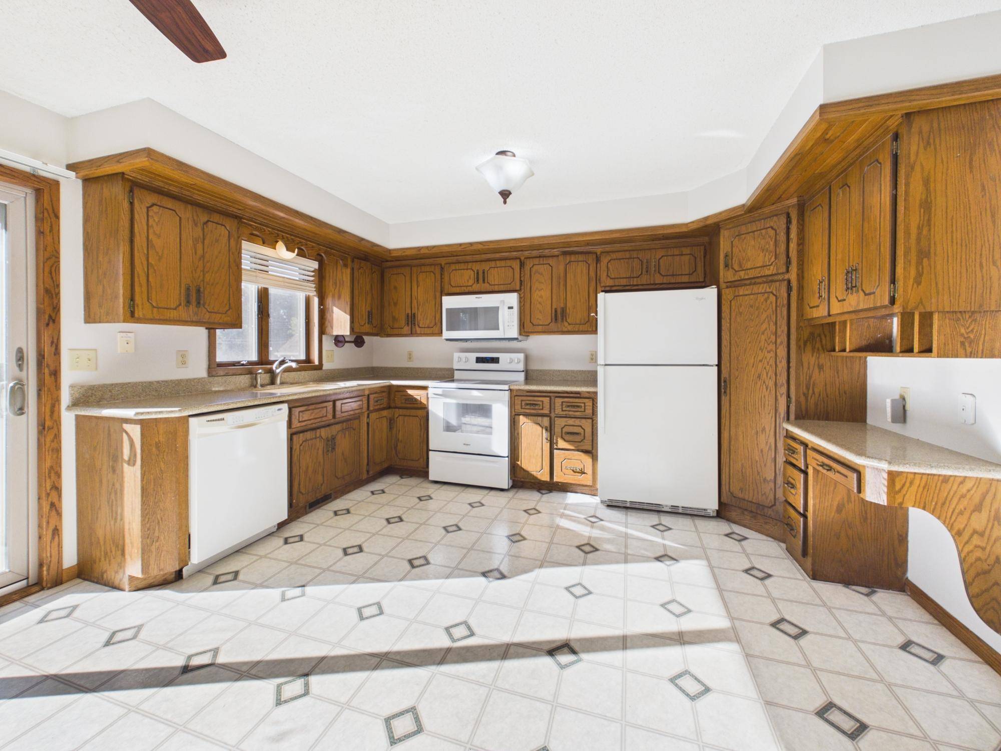 2253 Charles ST N, North Saint Paul, MN 55109