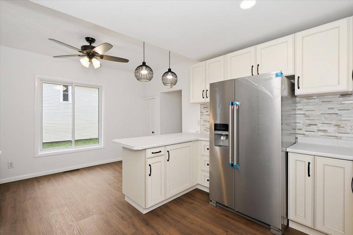 1616 Iowa AVE, Superior, WI 54880