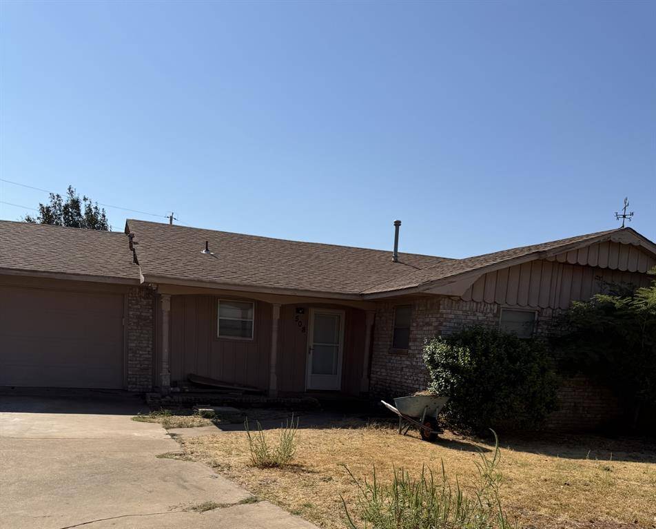 508 Ruth DR, Carnegie, OK 73015