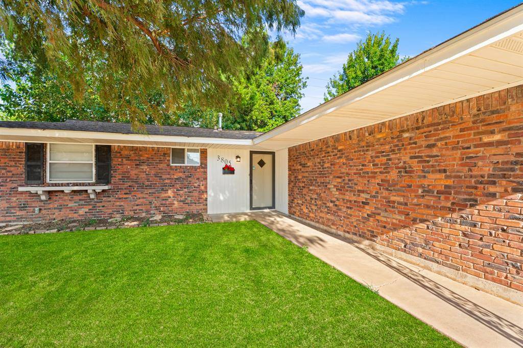 3805 N Eagle LN, Bethany, OK 73008