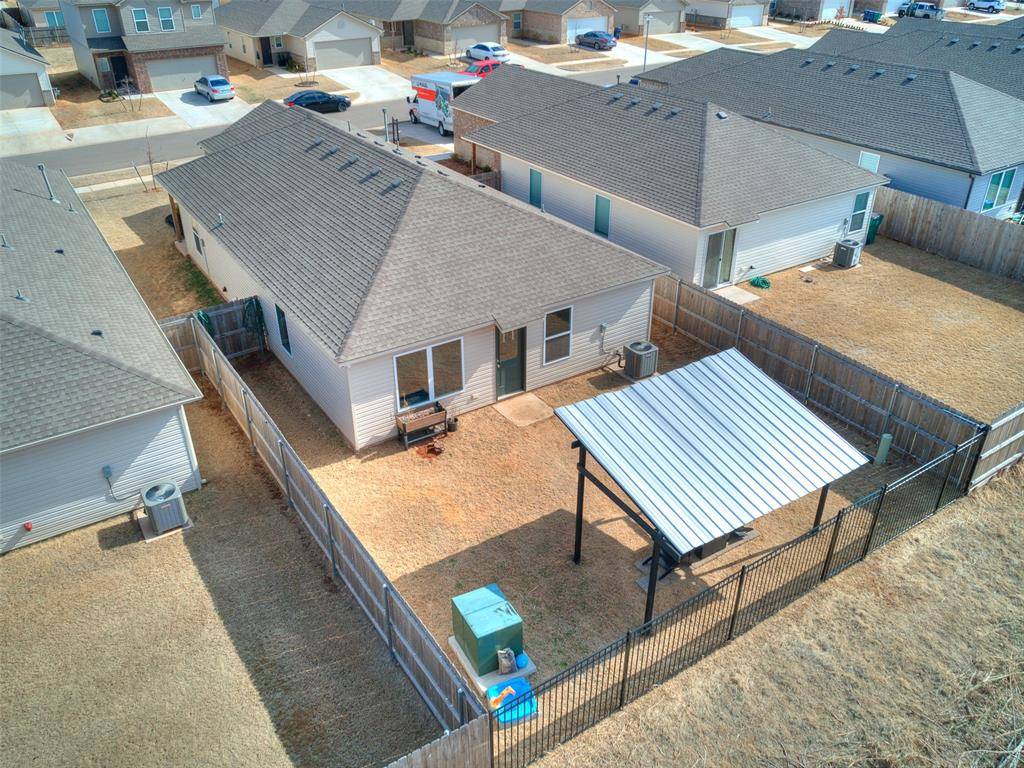 11705 Annette DR, Yukon, OK 73099
