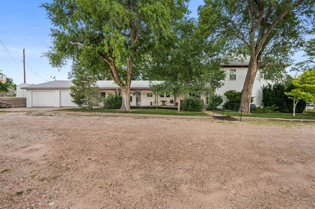 1204 E Cheyenne, Canadian, TX 79014